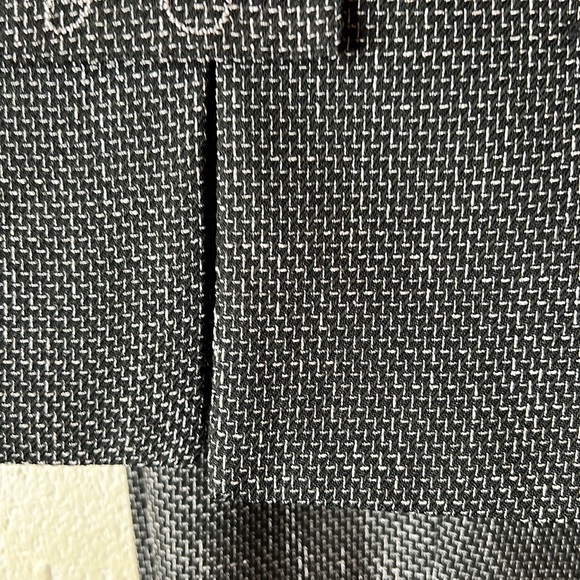 Very nice Black two piece pant suit size 14 by Sag Harbor in hounds tooth print. - Picture 9 of 12